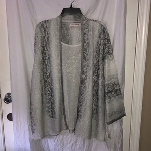 Alfred Dunner “Silver Belles 2017” Top w/necklace One Piece (tags still on it!)